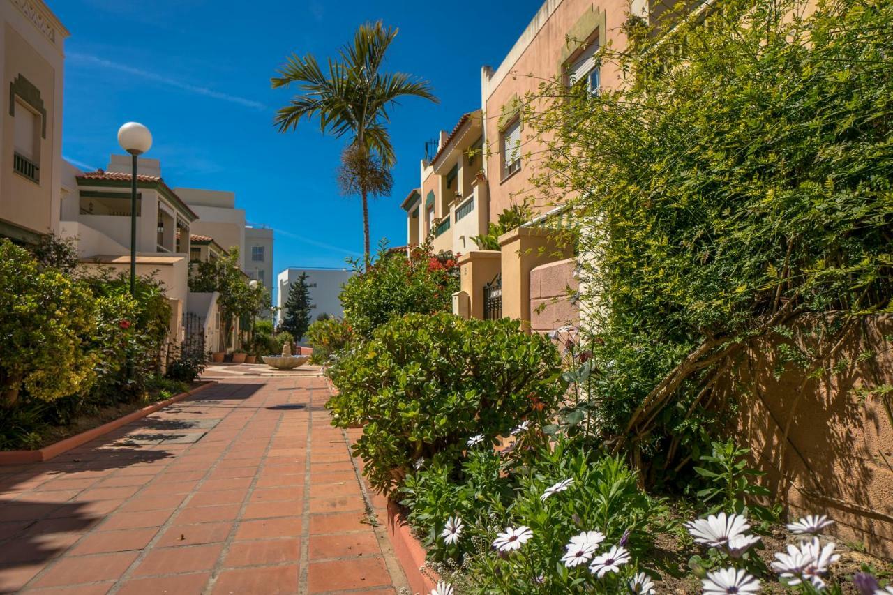 Apartamento Nerja Medina Exterior photo