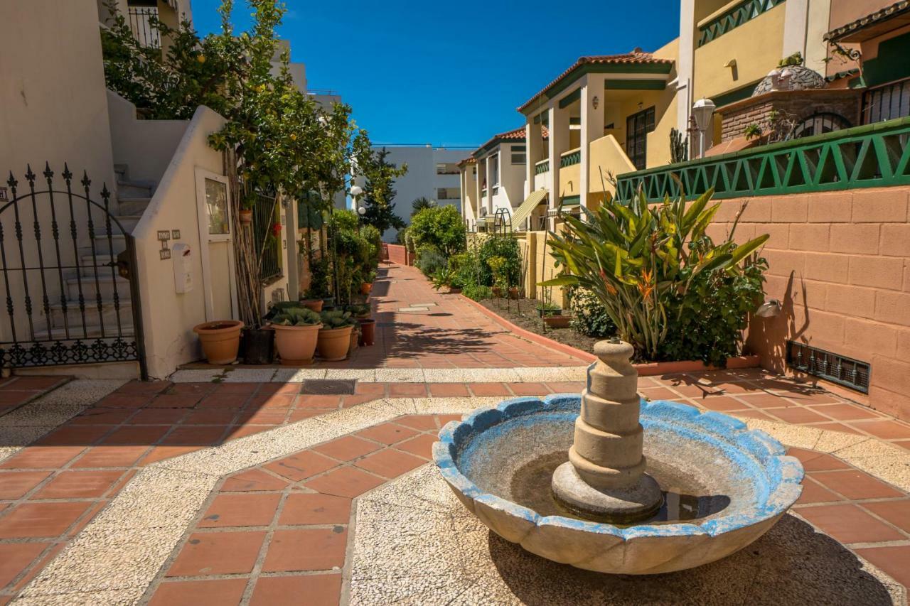 Apartamento Nerja Medina Exterior photo
