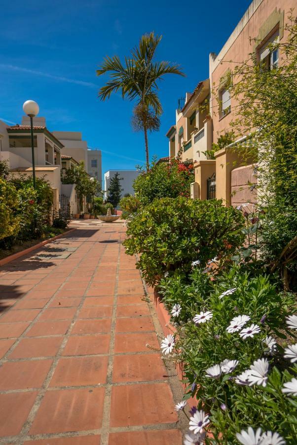 Apartamento Nerja Medina Exterior photo